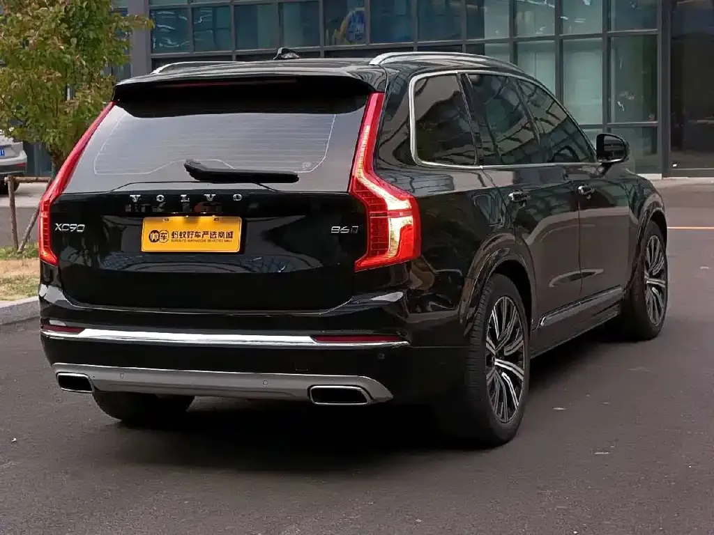 Volvo XC90 — фото 7