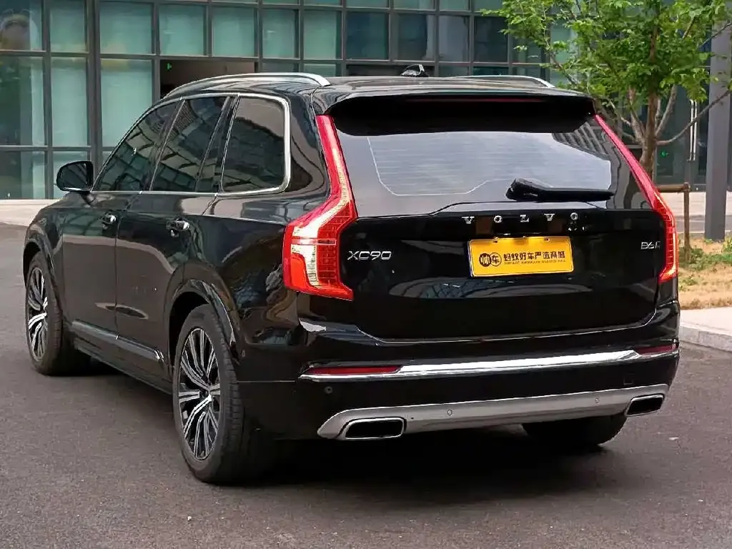 Volvo XC90 — фото 2