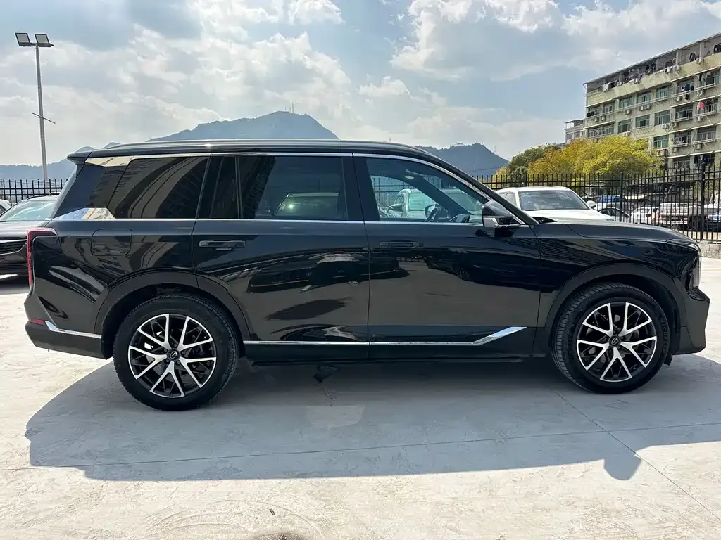 GAC Motor Trumpchi GS8 — фото 5
