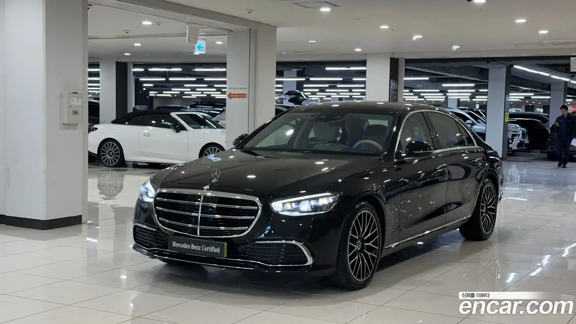 Mercedes-Benz S-Class — фото 1