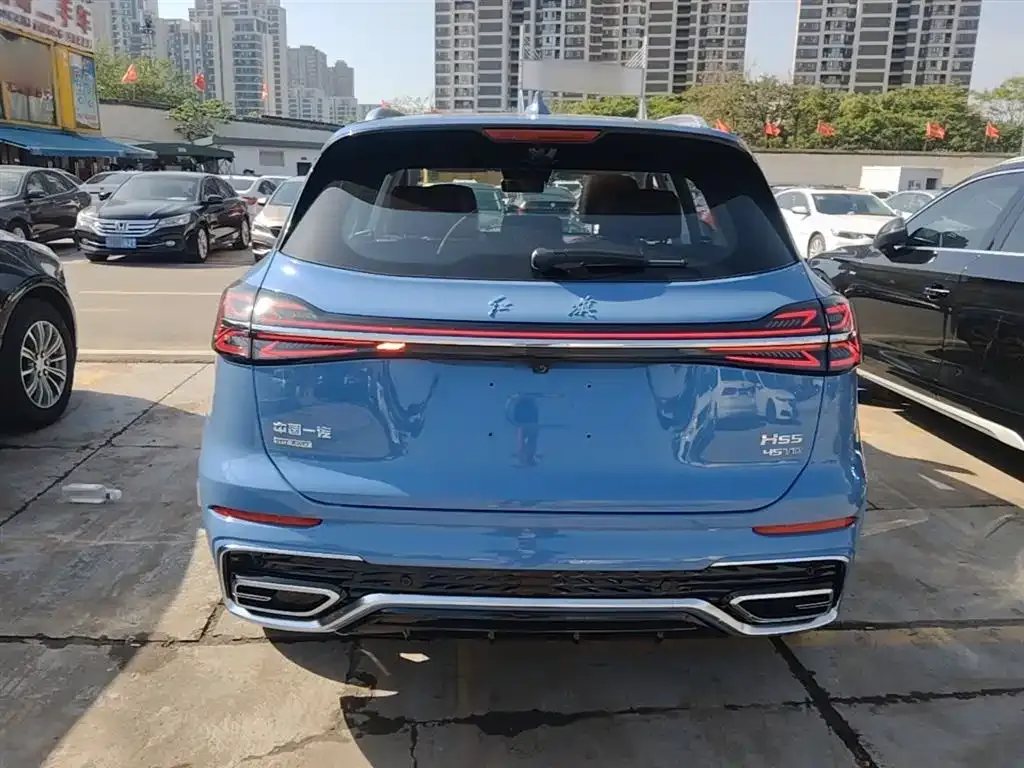 Hongqi HS5 — фото 10