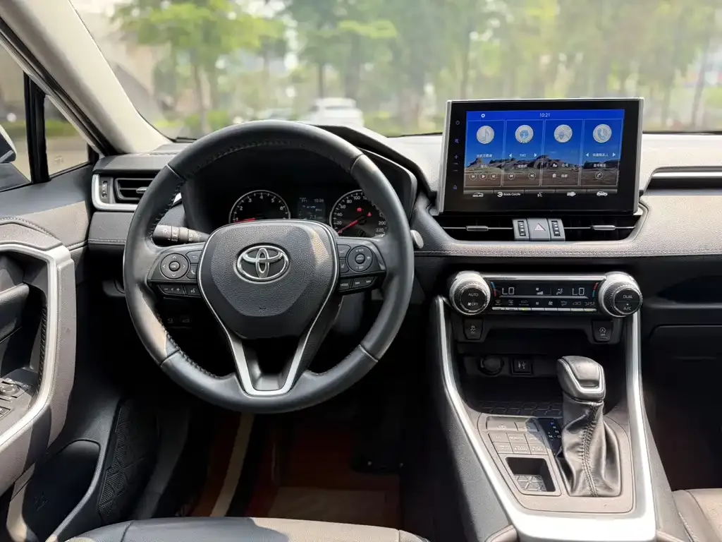 Toyota Wildlander — фото 10