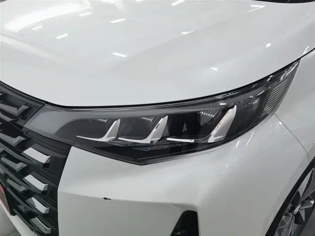 GAC Motor Trumpchi M6 — фото 4