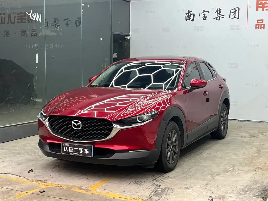 Mazda CX-30 — фото 1
