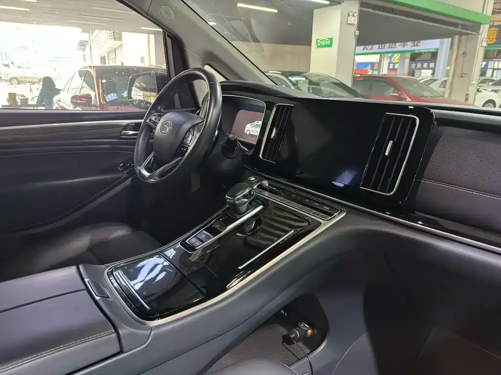 GAC Motor Trumpchi M8 — фото 8