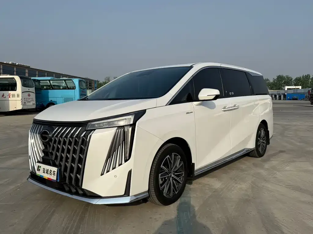GAC Motor Trumpchi M8 — фото 1