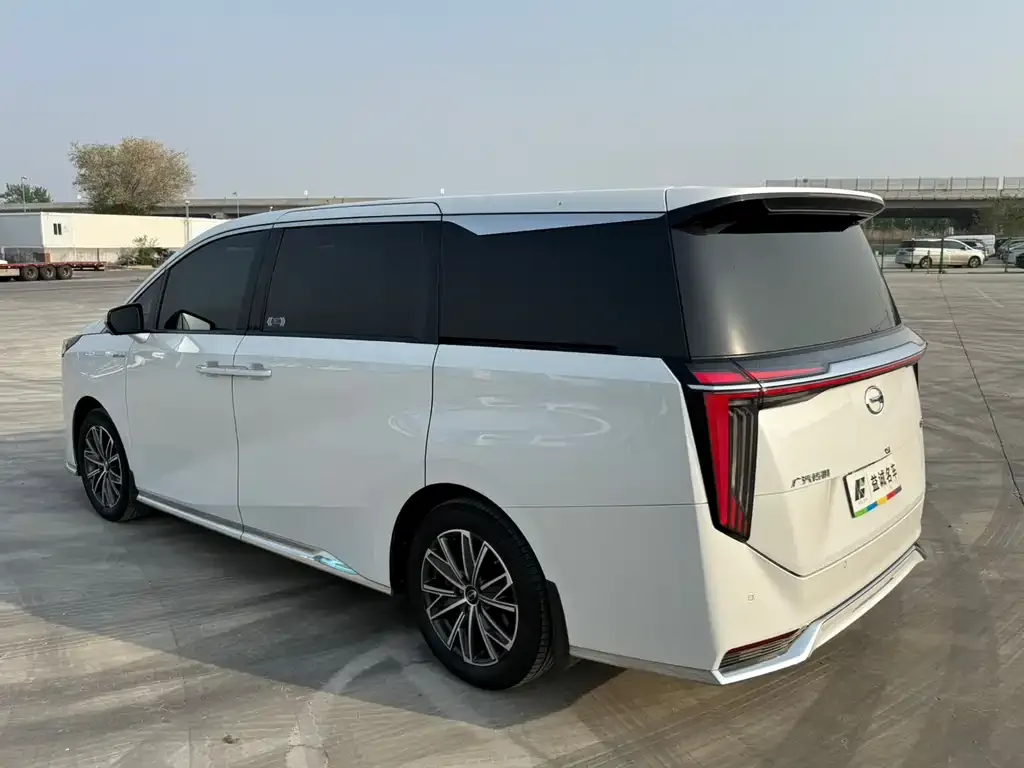 GAC Motor Trumpchi M8 — фото 5