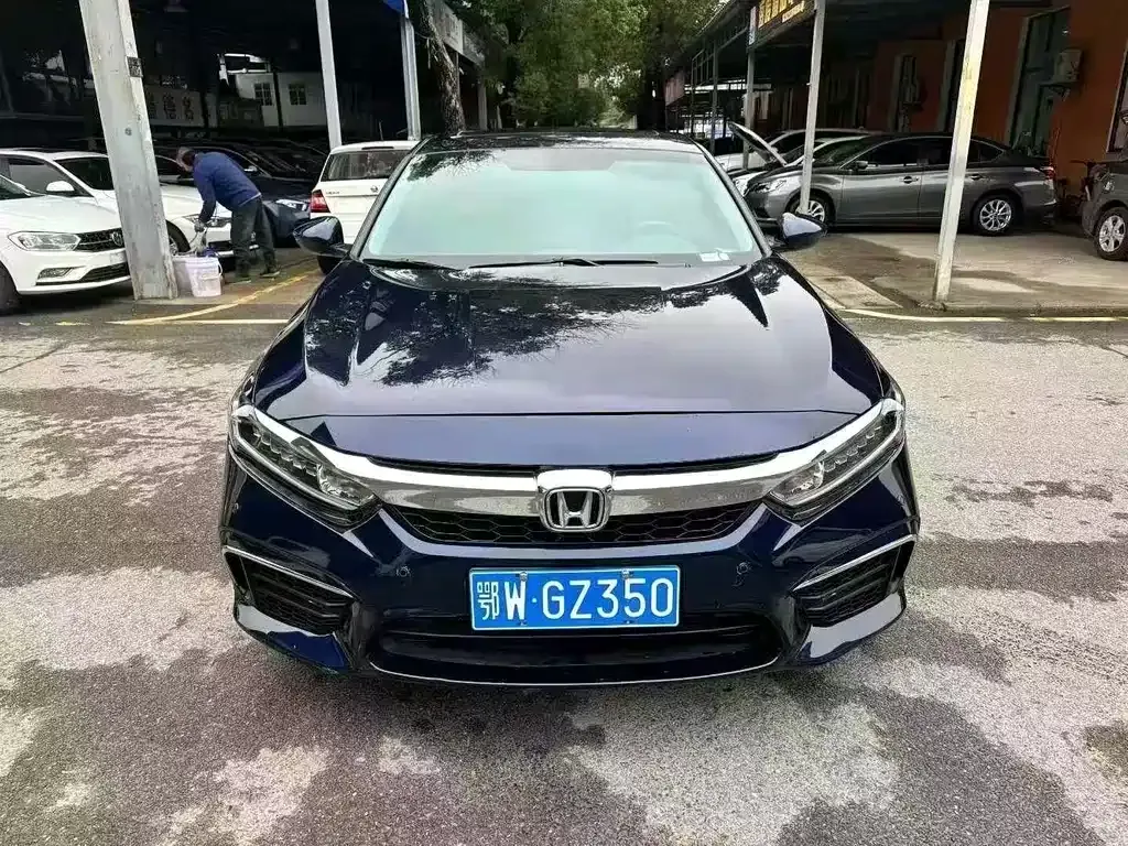 Honda Inspire — фото 8