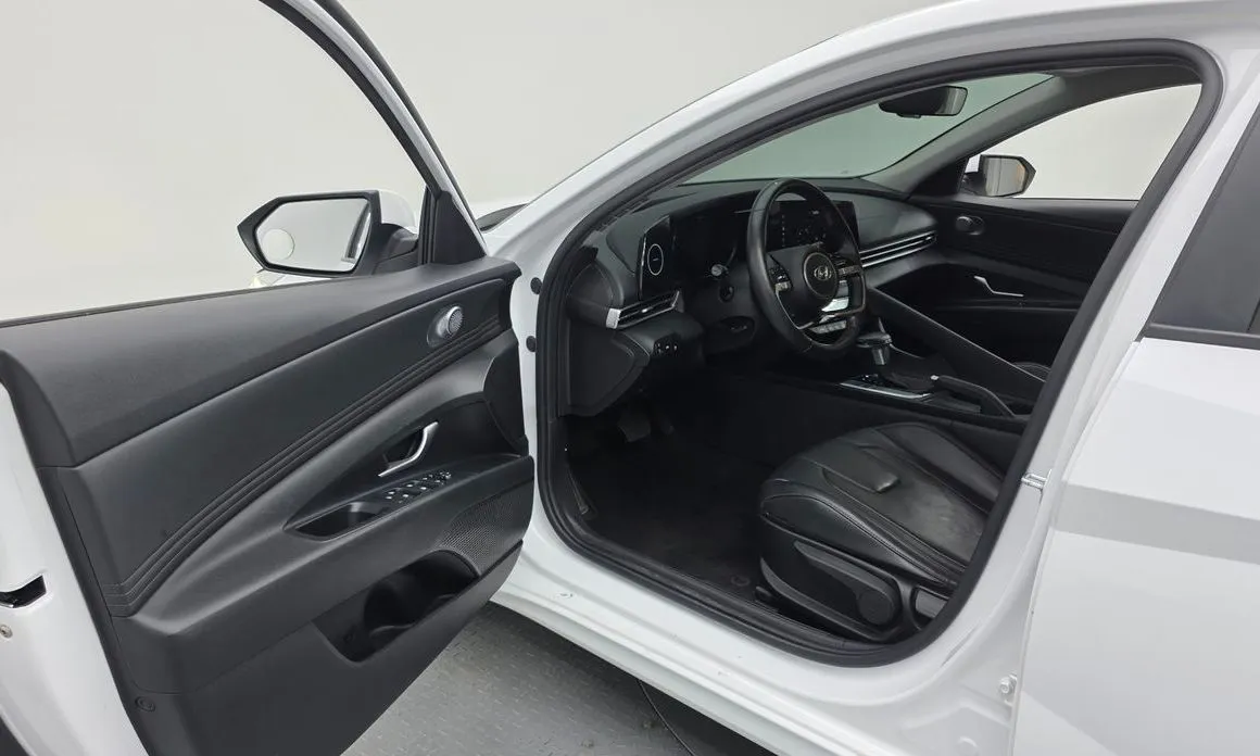 Hyundai AVANTE — фото 2