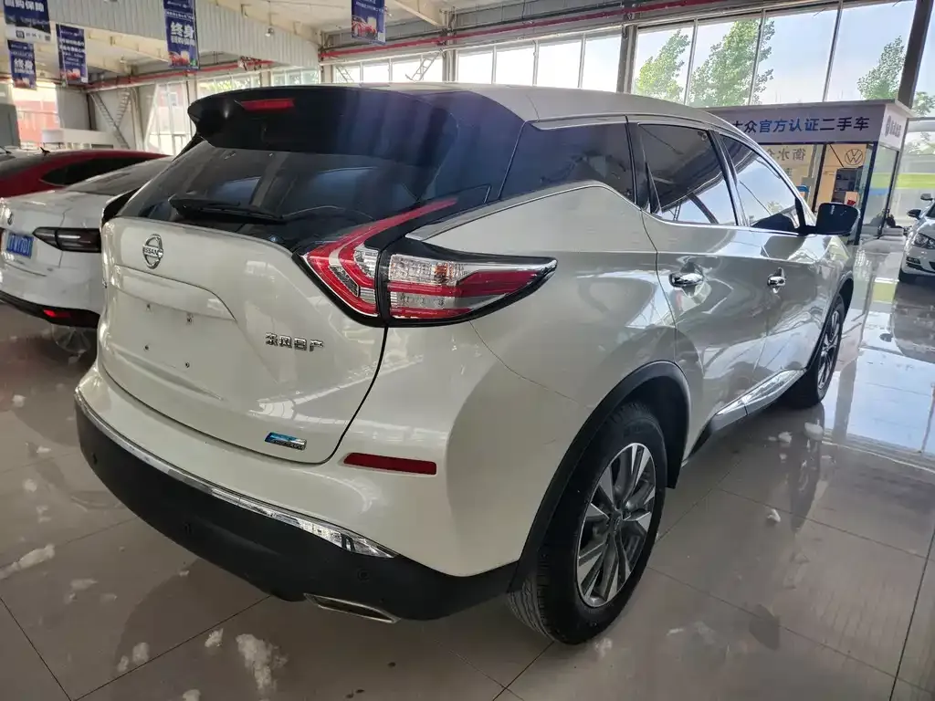 Nissan Murano — фото 4