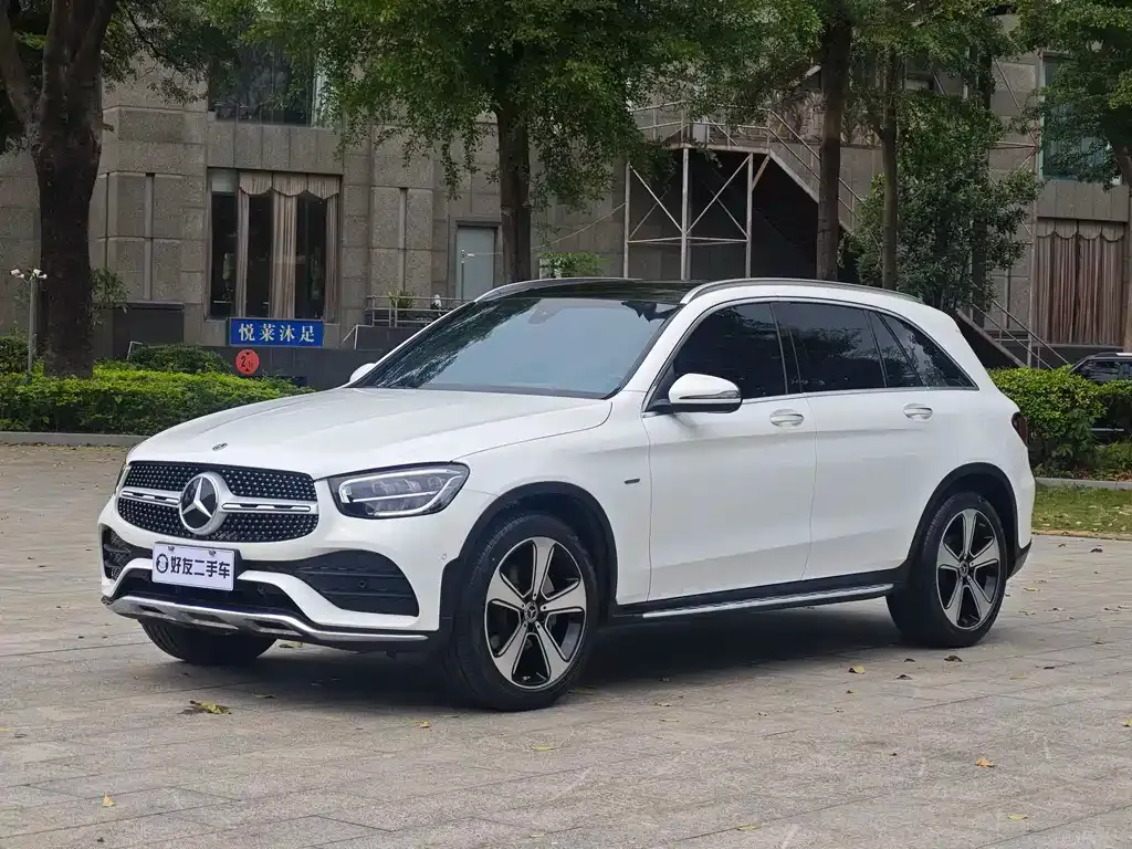 Mercedes-Benz GLC — фото 1