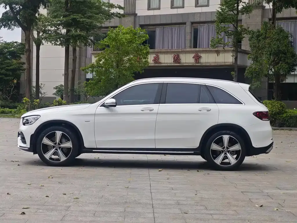 Mercedes-Benz GLC — фото 5