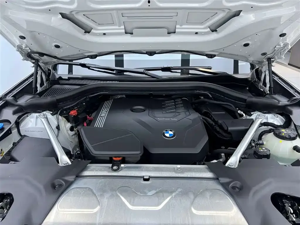 BMW X3 — фото 9