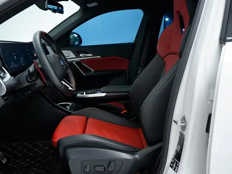 BMW X2 M35i — фото 9
