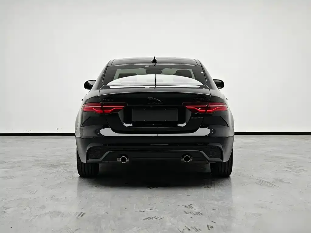 Jaguar XEL — фото 5