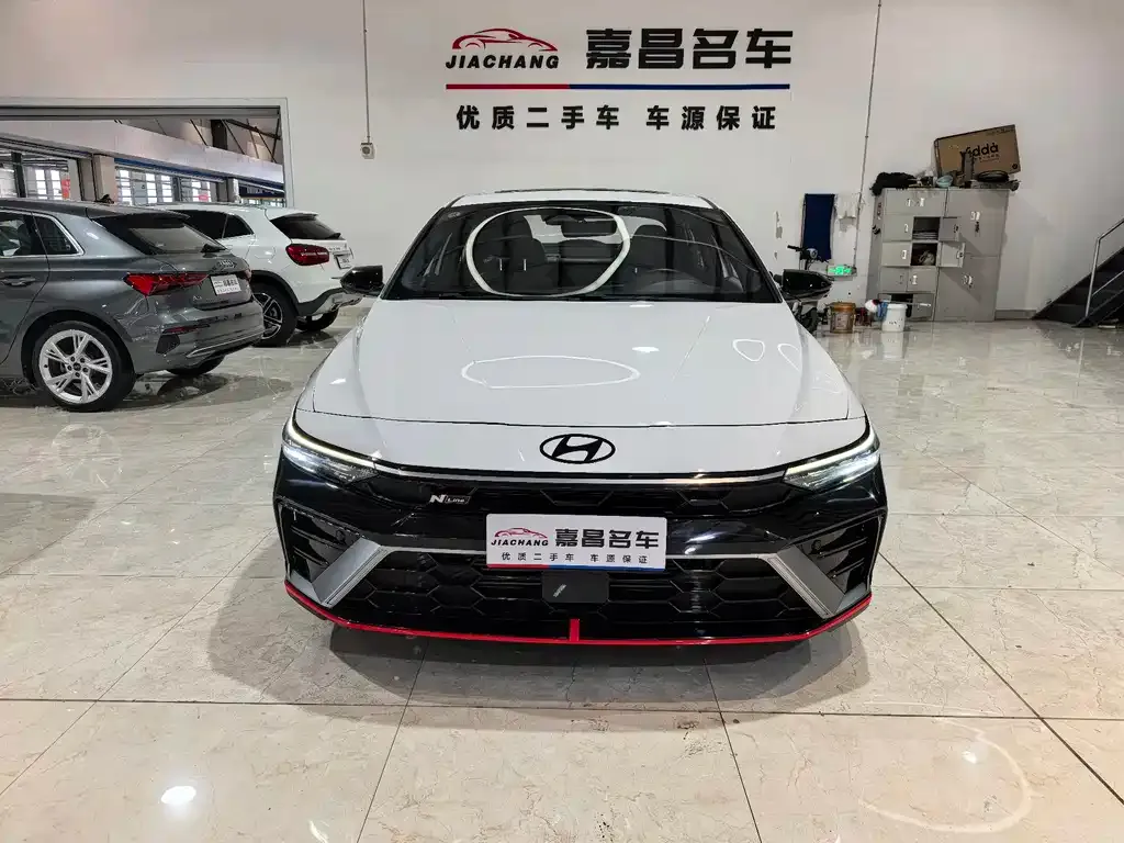 Hyundai Elantra — фото 4