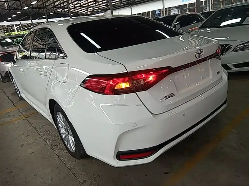 Toyota Allion — фото 9