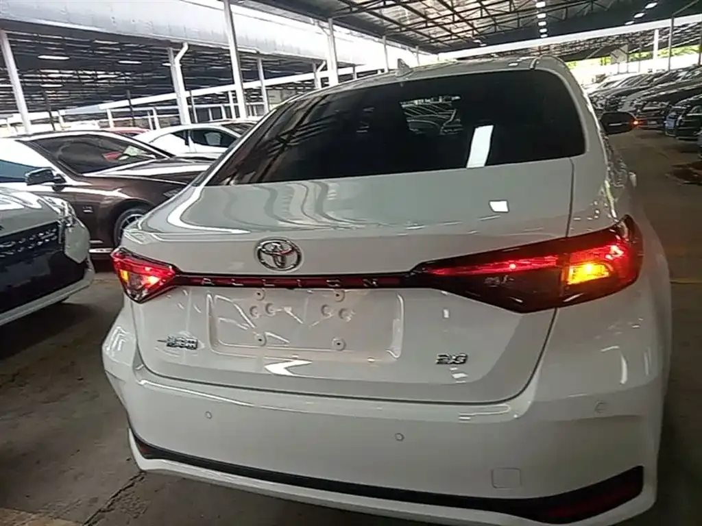 Toyota Allion — фото 10