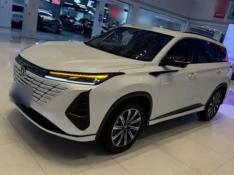 Changan CS75PLUS — фото 4