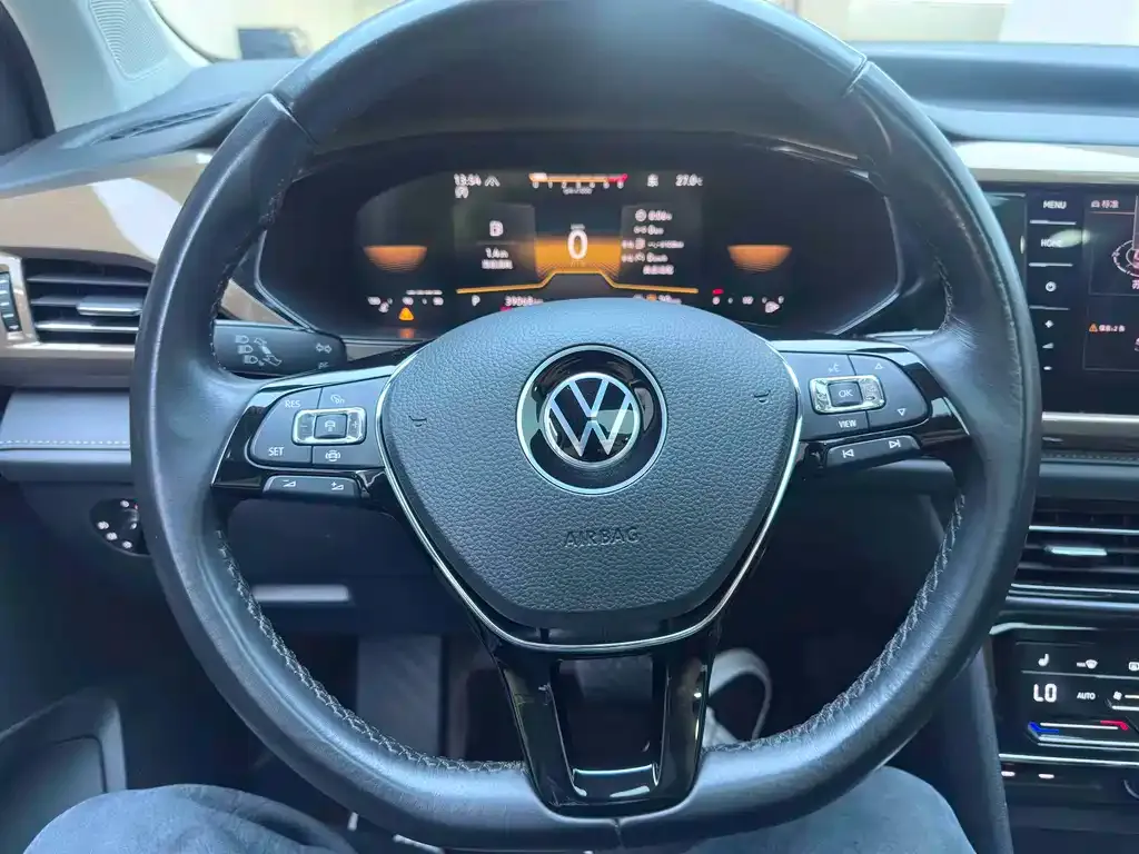 Volkswagen Tharu — фото 10