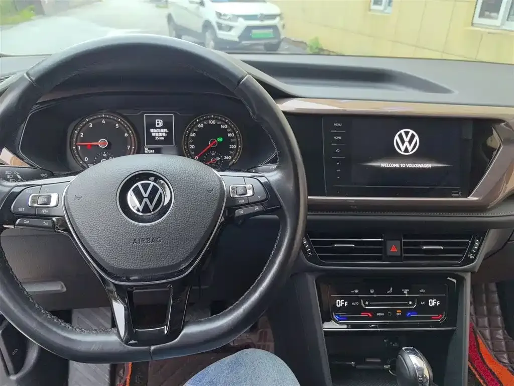 Volkswagen Tharu — фото 7
