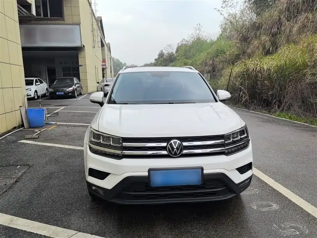 Volkswagen Tharu — фото 4