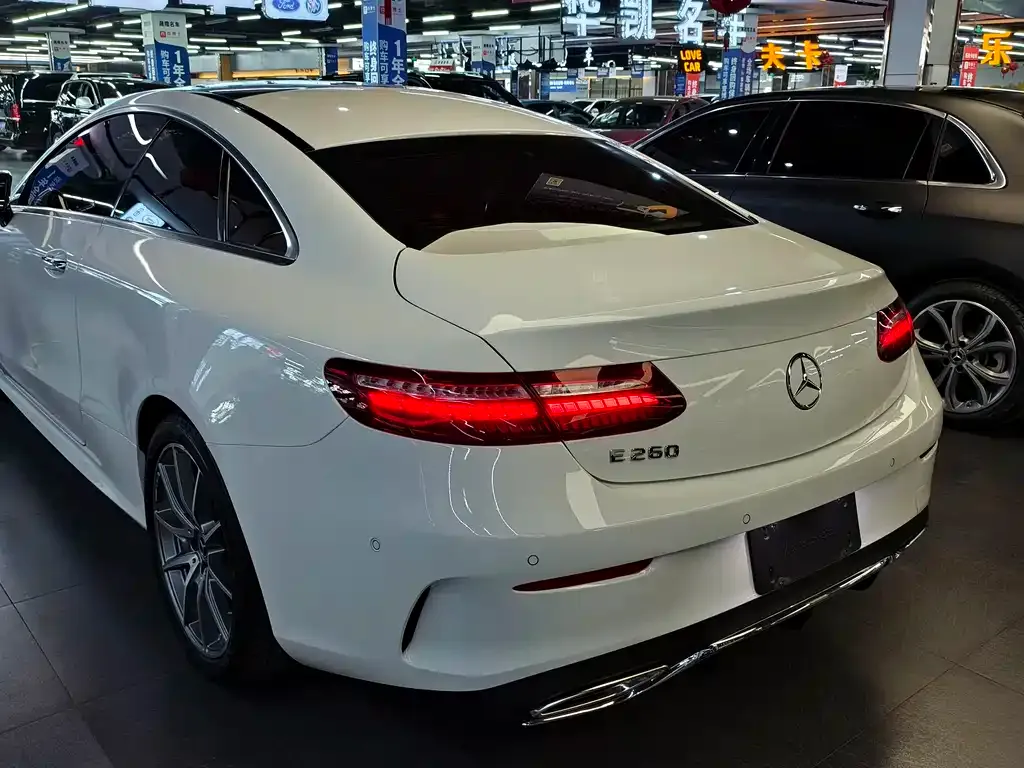 Mercedes-Benz E-Class (Import) — фото 8