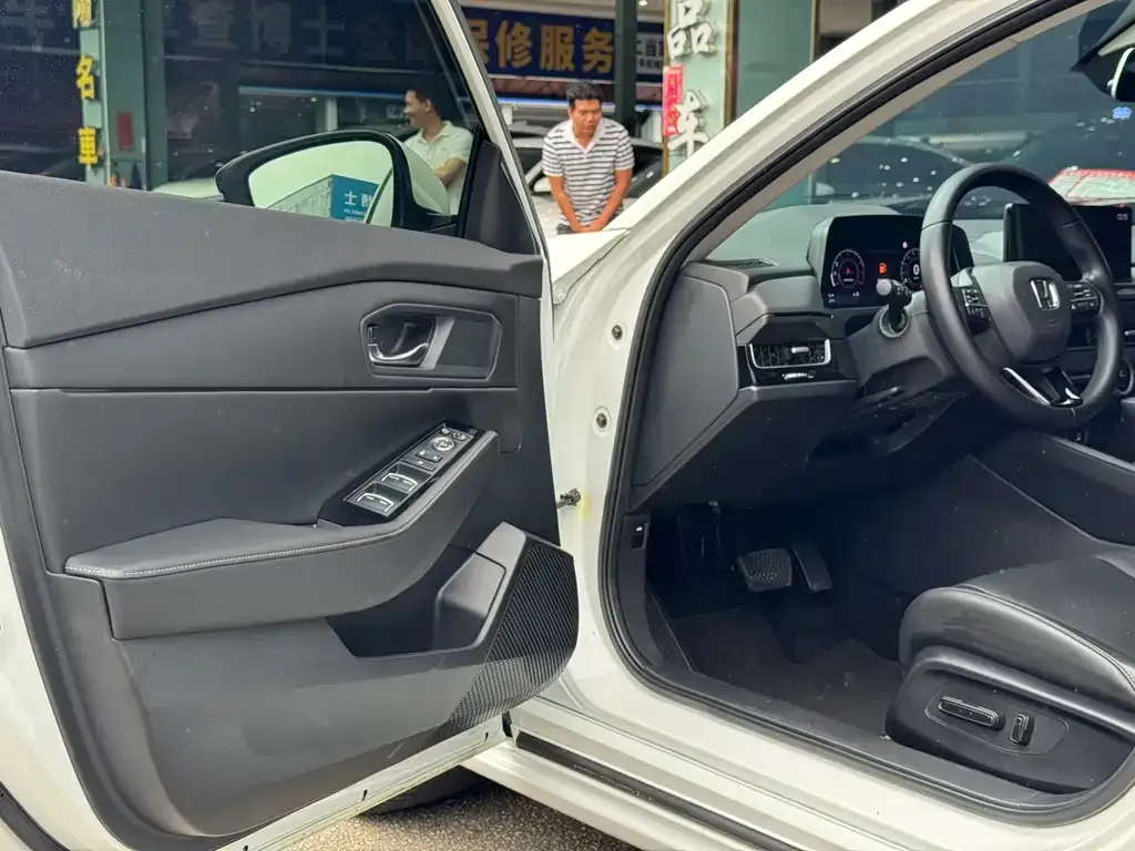 Honda Inspire — фото 9