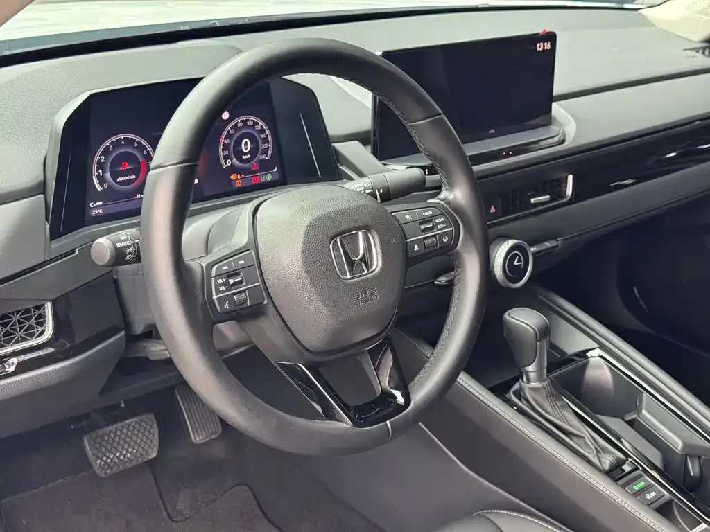 Honda Inspire — фото 3
