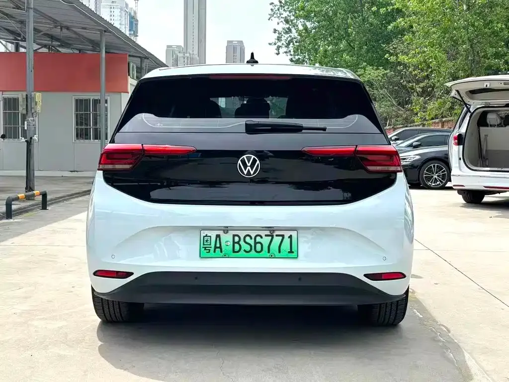 Volkswagen ID.3 — фото 3