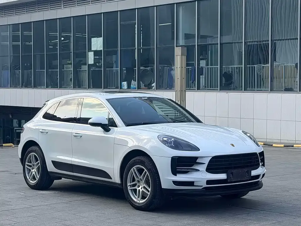 Porsche Macan — фото 10
