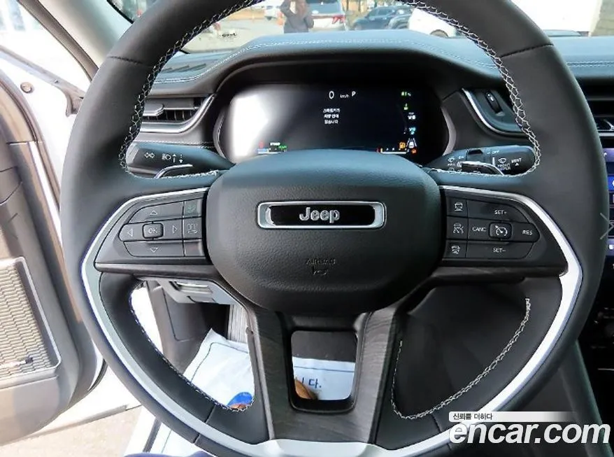 Jeep Cherokee — фото 8