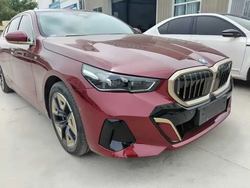 BMW i5 — фото 5