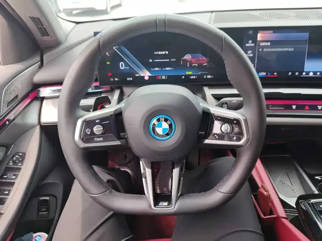 BMW i5 — фото 6