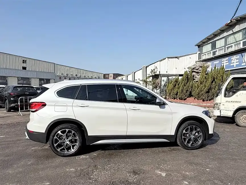 BMW X1 — фото 4
