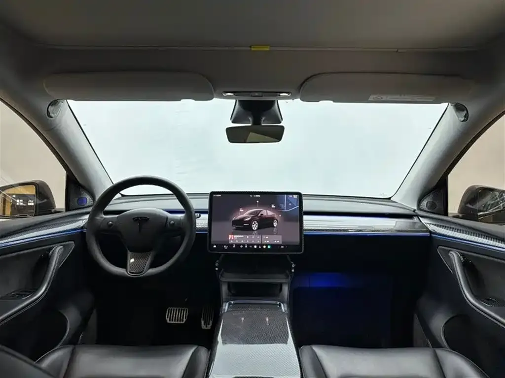 Tesla Model Y — фото 4