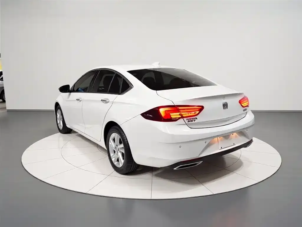 Buick Regal — фото 5