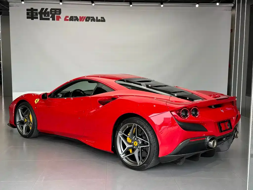 Ferrari F8 — фото 4