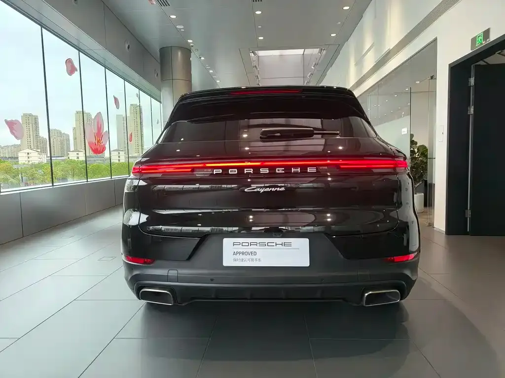 Porsche Cayenne Hybrid — фото 3