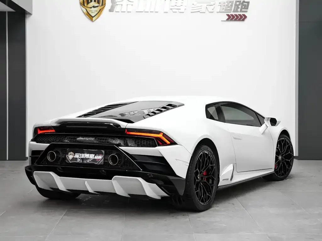 Lamborghini Huracan — фото 10