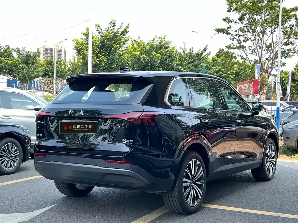 Hongqi HS6 PHEV — фото 9