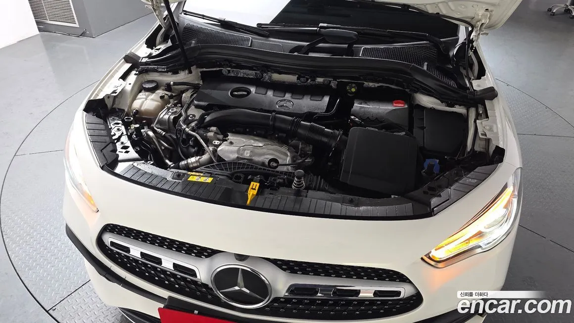 Mercedes-Benz GLA-Class — фото 10