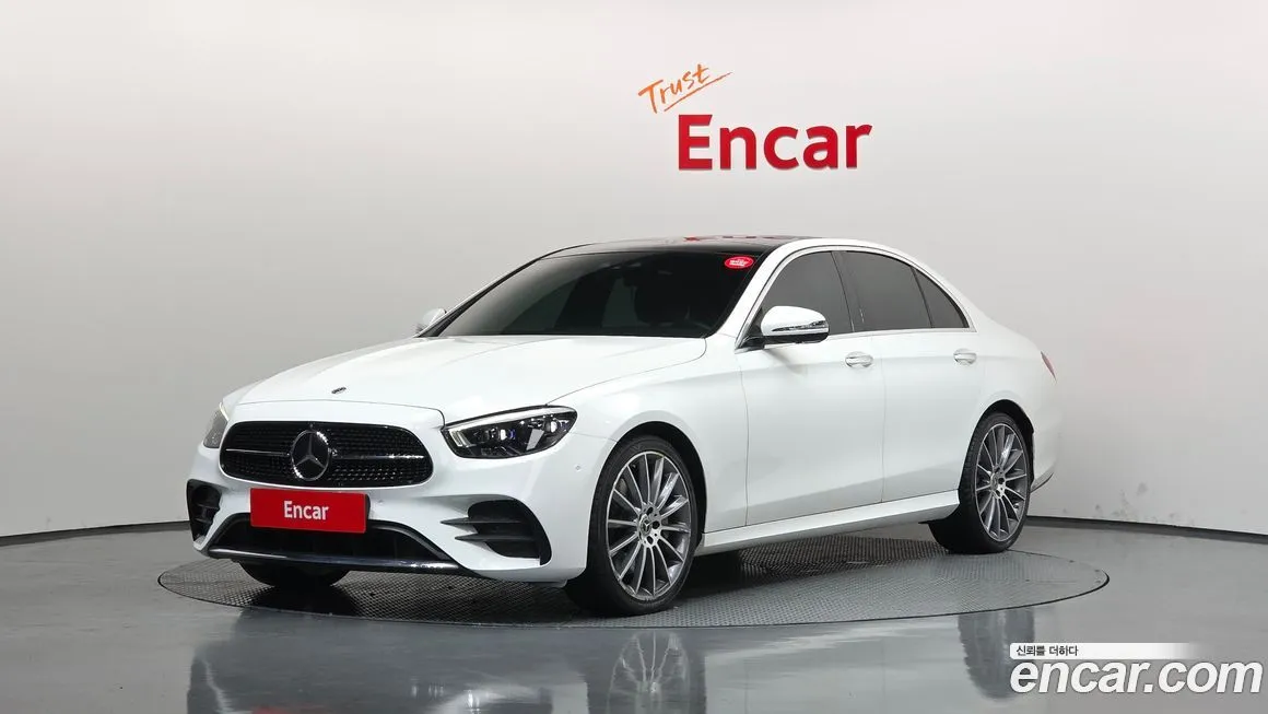 Mercedes-Benz E-Class — фото 1