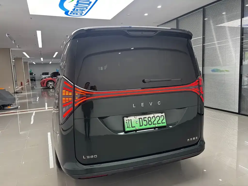 Geely Yizhen L380 — фото 9