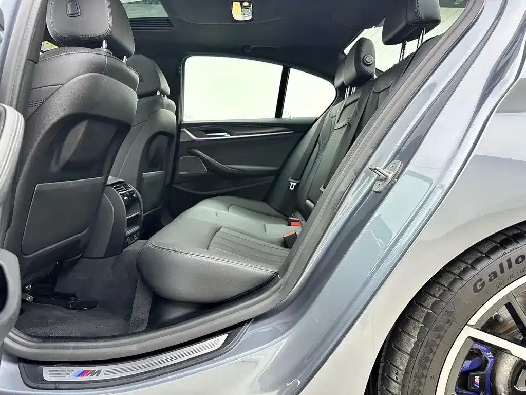 BMW 5 Series (Import) — фото 10