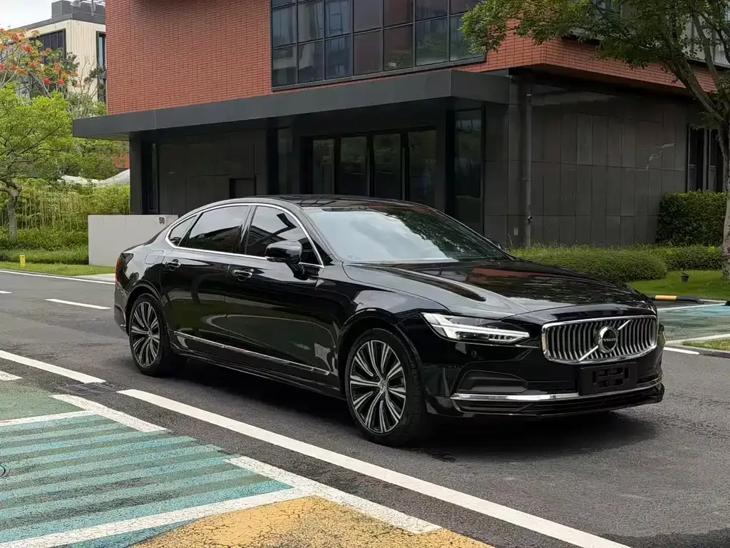 Volvo S90 — фото 3