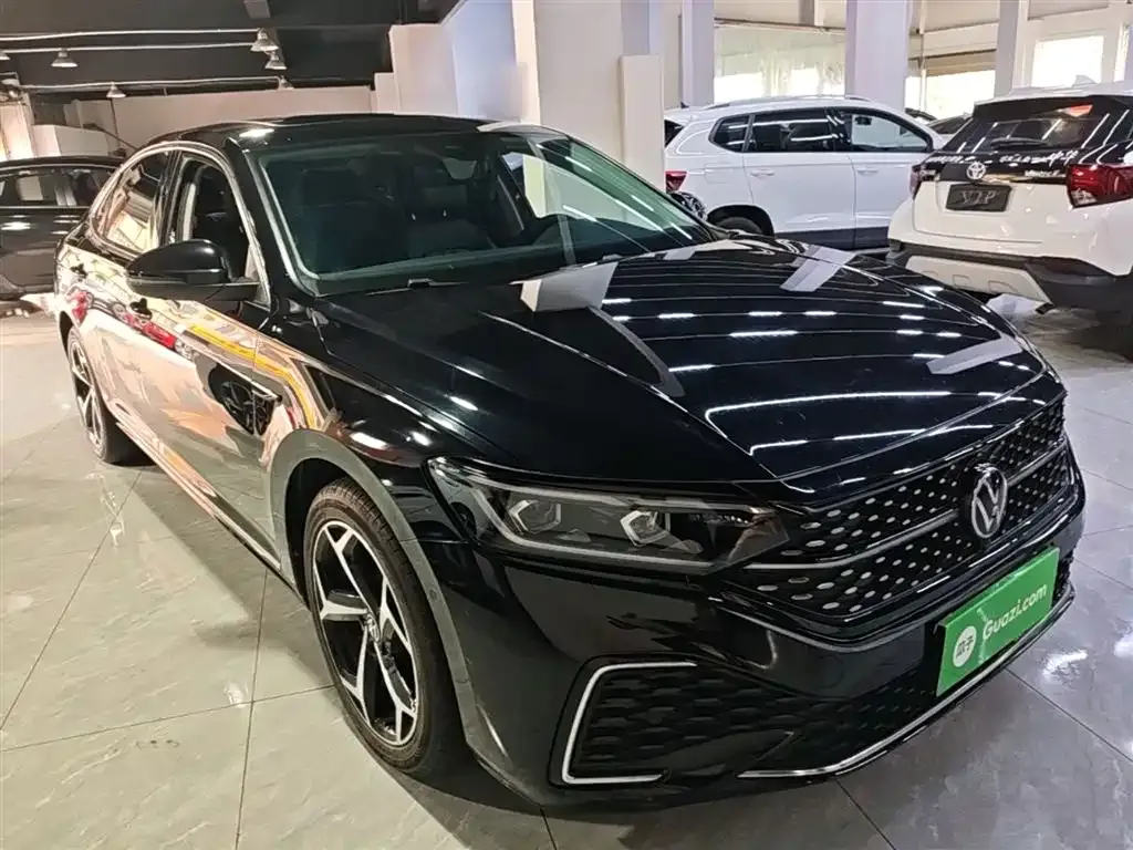 Volkswagen Passat — фото 9