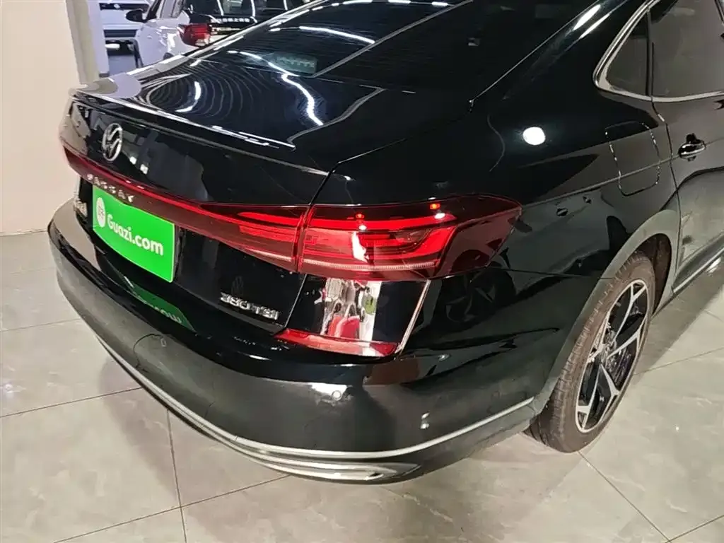 Volkswagen Passat — фото 4