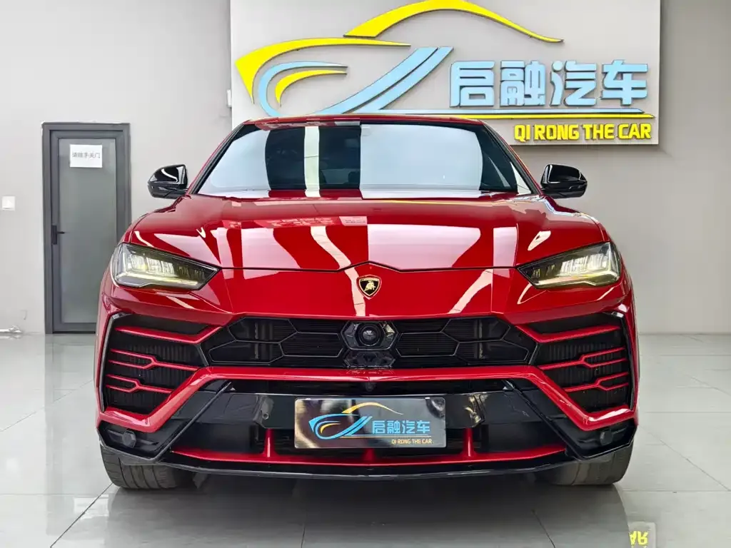 Lamborghini Urus — фото 10