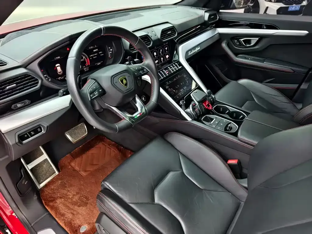Lamborghini Urus — фото 4